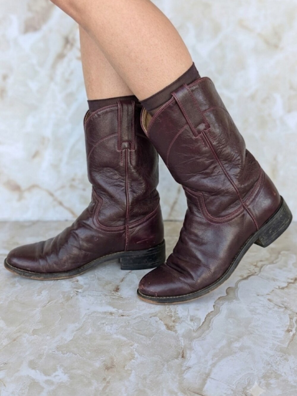 Vintage Justin  Leather Pull-On Boots in  Burgundy Sz 8D Women.